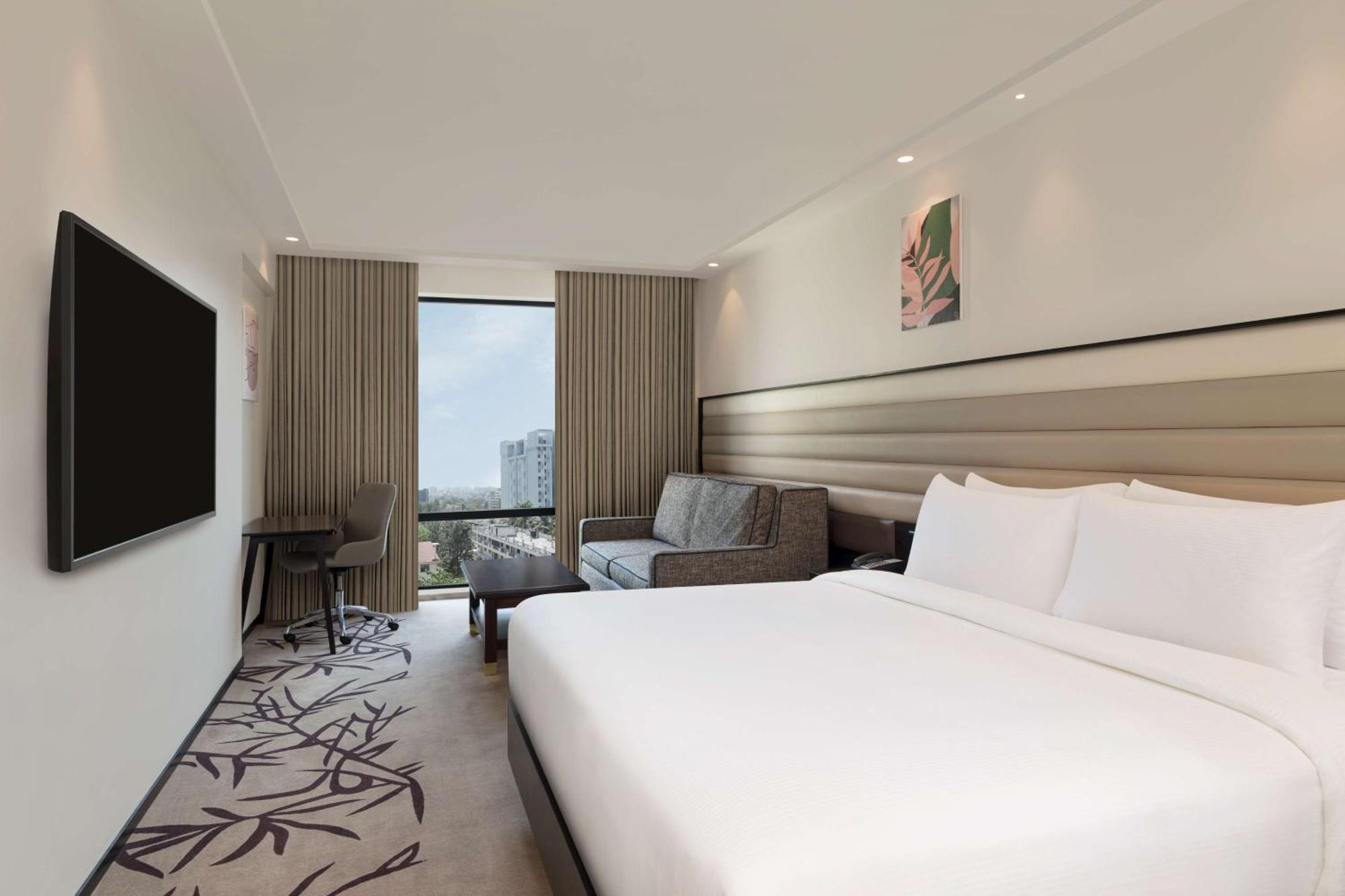 Hotel Hilton Garden Pune Hinjawadi 5*