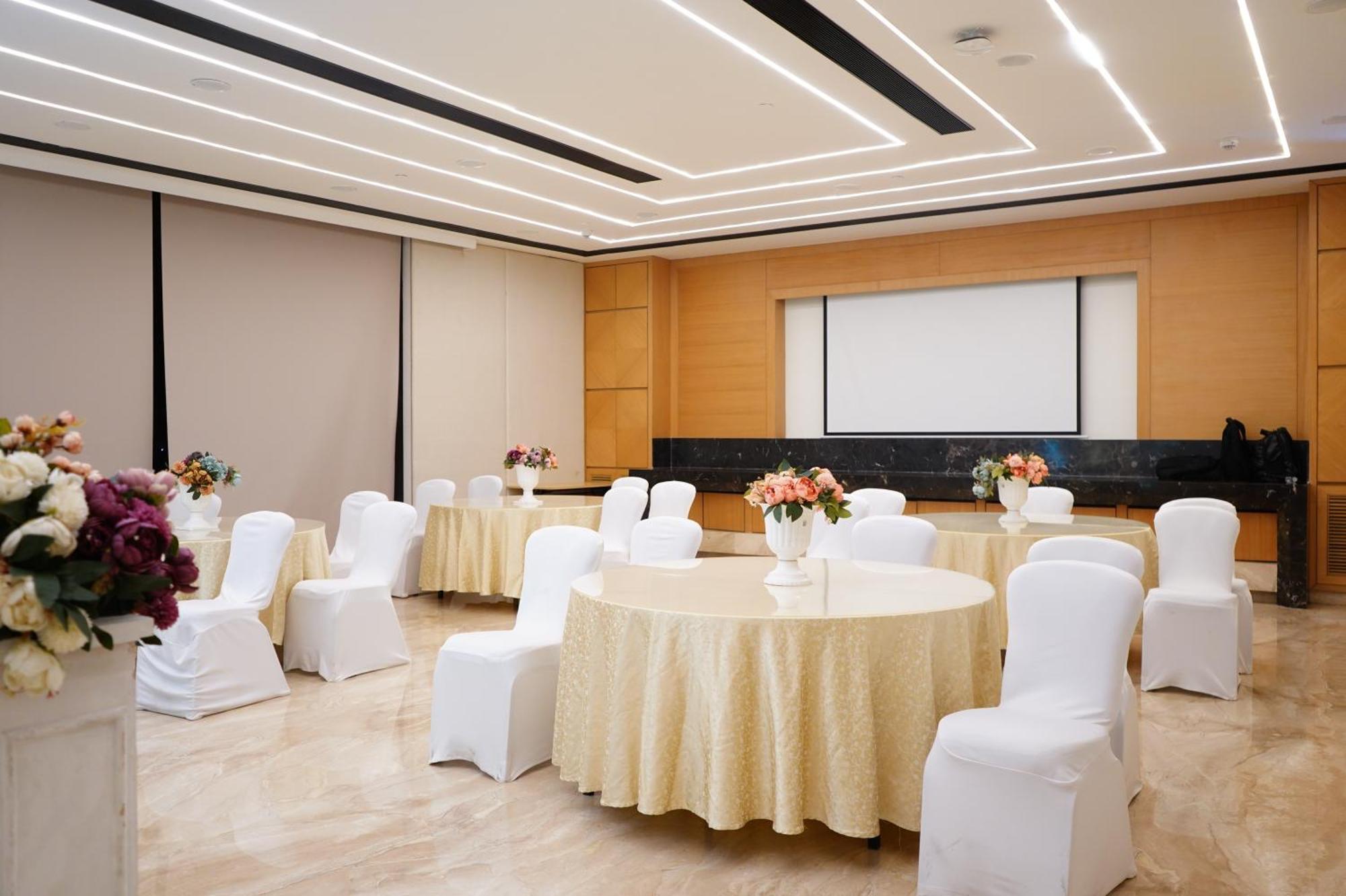 Hilton Garden Pune Hinjawadi 5*